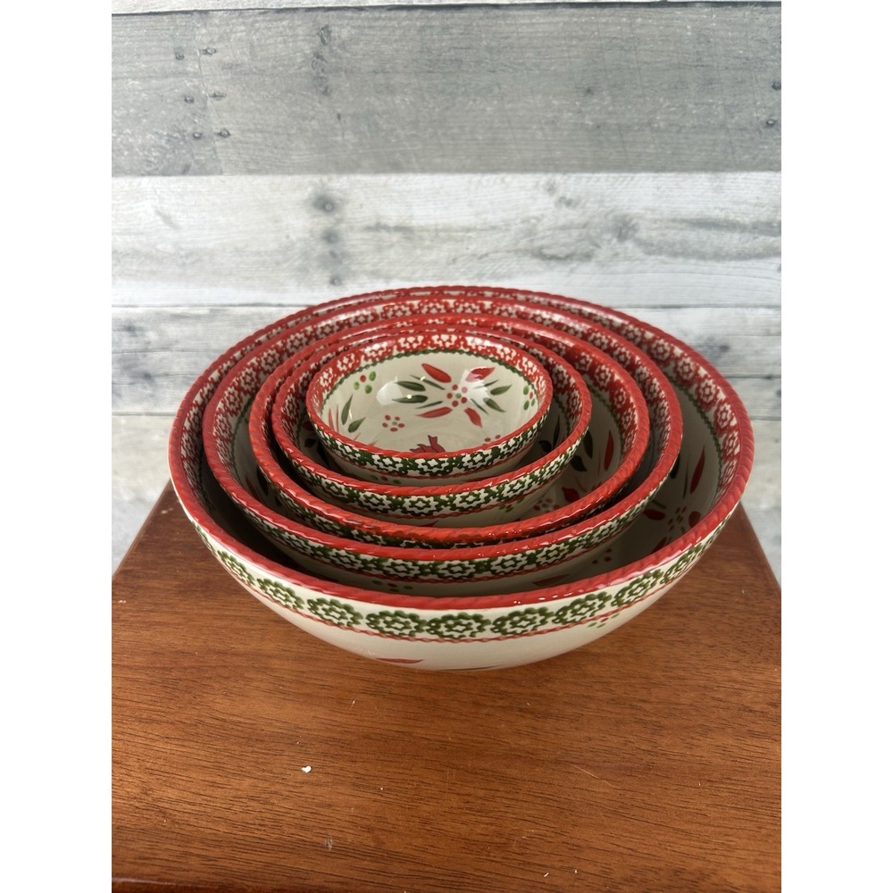 Temp-tations By Tara Christmas 5 Nesting Bowls